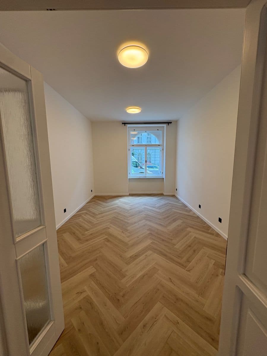 Pronájem bytu 1+1 42 m², Šmeralova, Praha, Praha Pronájem bytu 1+1 42 m², Šmeralova, Praha, Praha