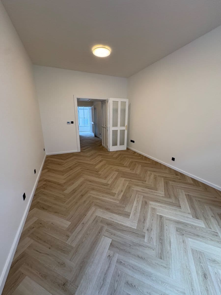 Pronájem bytu 1+1 42 m², Šmeralova, Praha, Praha Pronájem bytu 1+1 42 m², Šmeralova, Praha, Praha