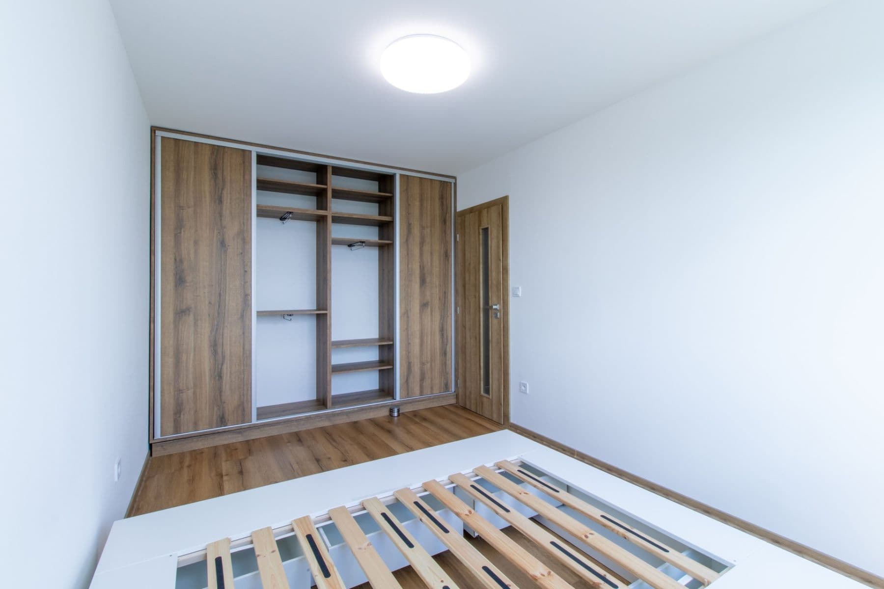 Pronájem bytu 3+1 65 m², Frýdlantská, Praha, Praha Pronájem bytu 3+1 65 m², Frýdlantská, Praha, Praha