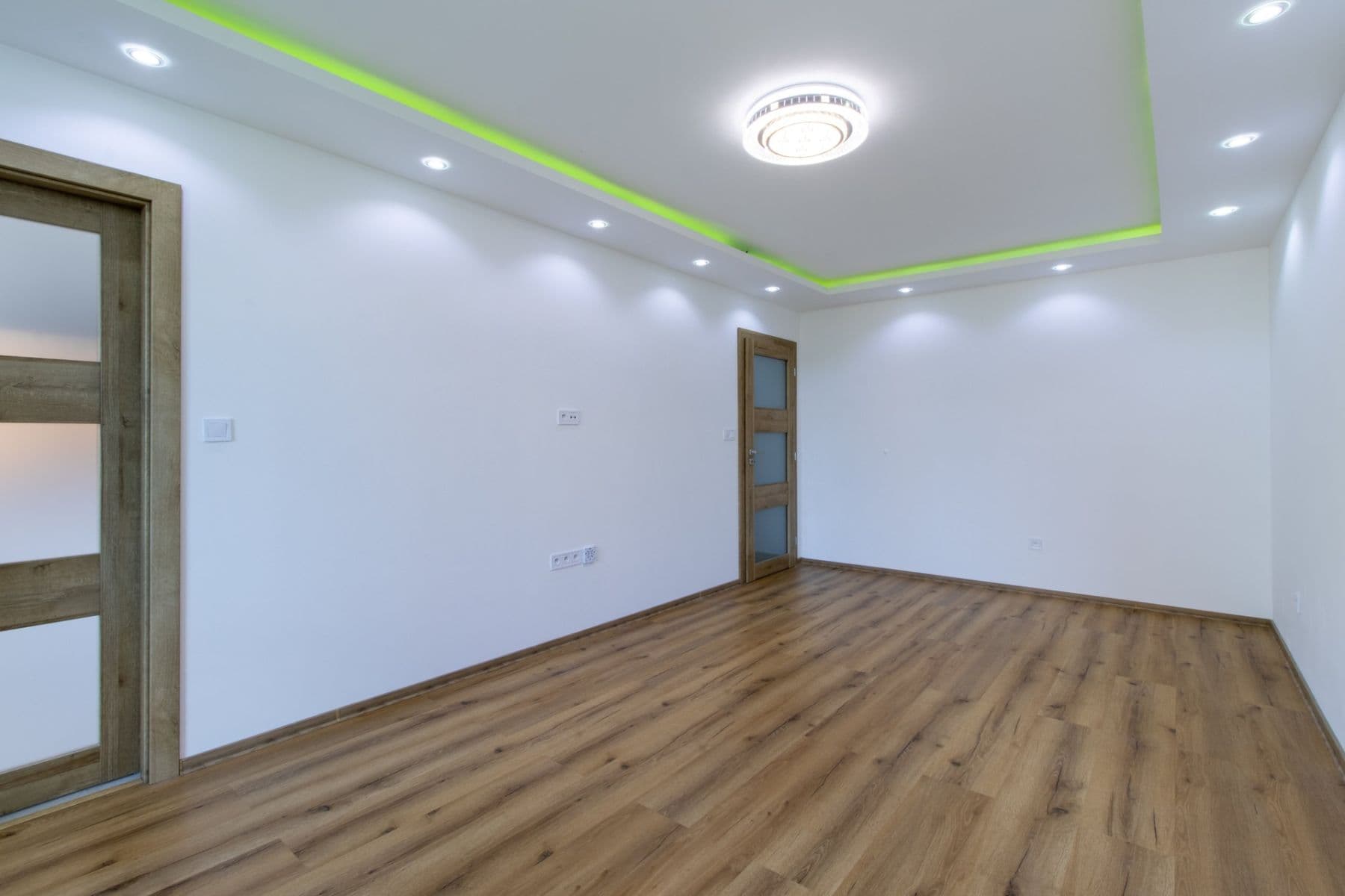 Pronájem bytu 3+1 65 m², Frýdlantská, Praha, Praha Pronájem bytu 3+1 65 m², Frýdlantská, Praha, Praha