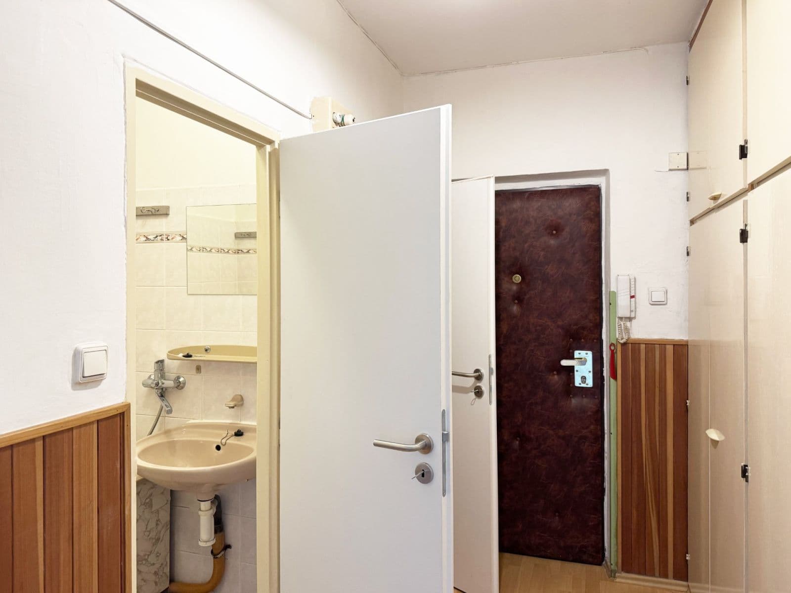 Pronájem bytu 2+1 53 m², V Úžlabině, Praha, Praha Pronájem bytu 2+1 53 m², V Úžlabině, Praha, Praha