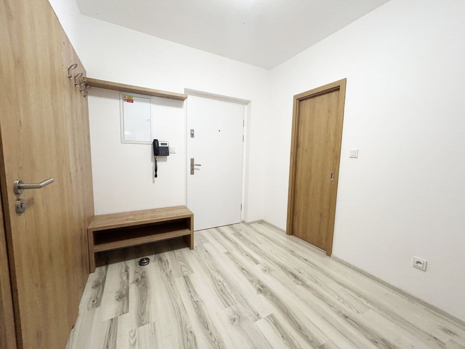 Pronájem bytu 2+kk 51 m², Vrchlického, Poděbrady, Středočeský kraj Pronájem bytu 2+kk 51 m², Vrchlického, Poděbrady, Středočeský kraj
