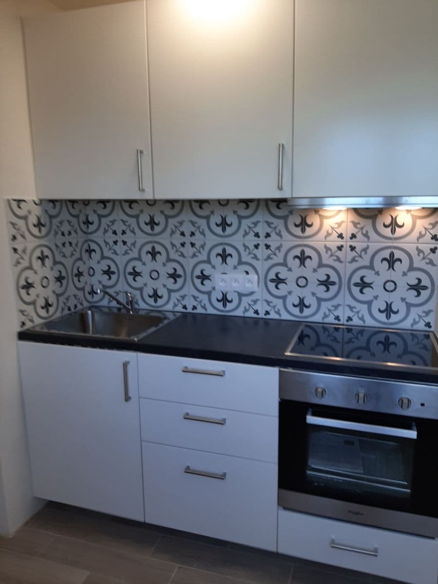 Pronájem bytu 1+kk 28 m², U Stojanu, Praha, Praha Pronájem bytu 1+kk 28 m², U Stojanu, Praha, Praha