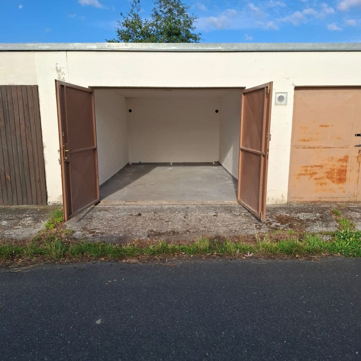 Prodej garáže 18 m², Janovice nad Úhlavou, Plzeňský kraj Prodej garáže 18 m², Janovice nad Úhlavou, Plzeňský kraj