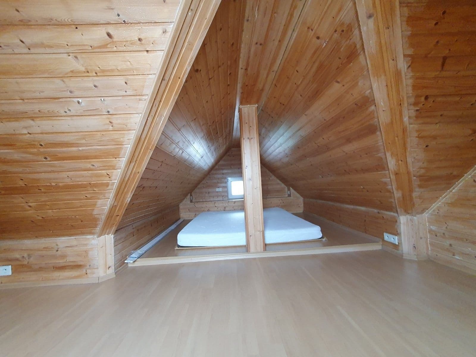 Pronájem bytu 3+kk 80 m², U Stojanu, Praha, Praha Pronájem bytu 3+kk 80 m², U Stojanu, Praha, Praha