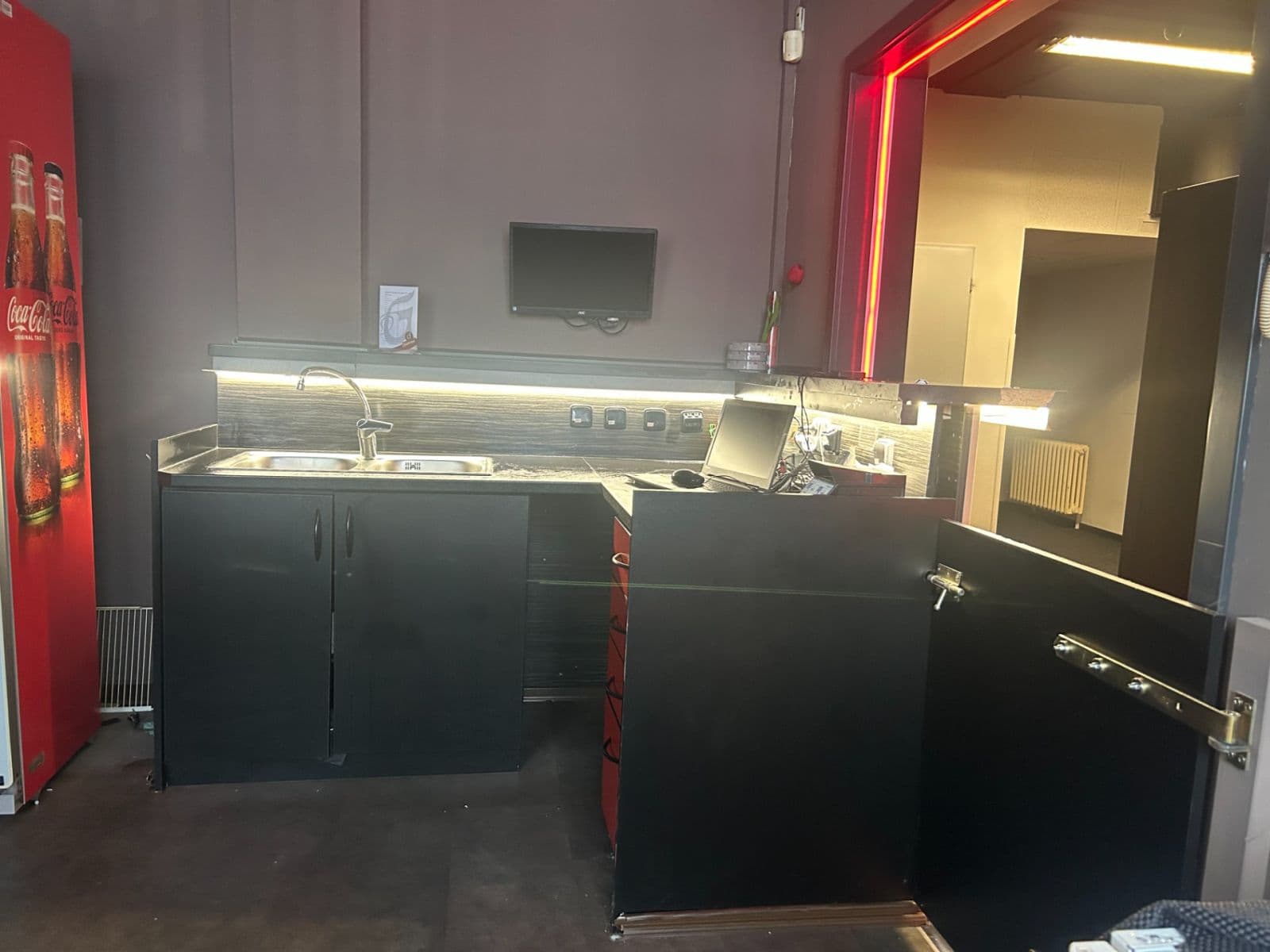Pronájem nebytového prostoru 261 m², Plynárenská, Teplice, Ústecký kraj Pronájem nebytového prostoru 261 m², Plynárenská, Teplice, Ústecký kraj