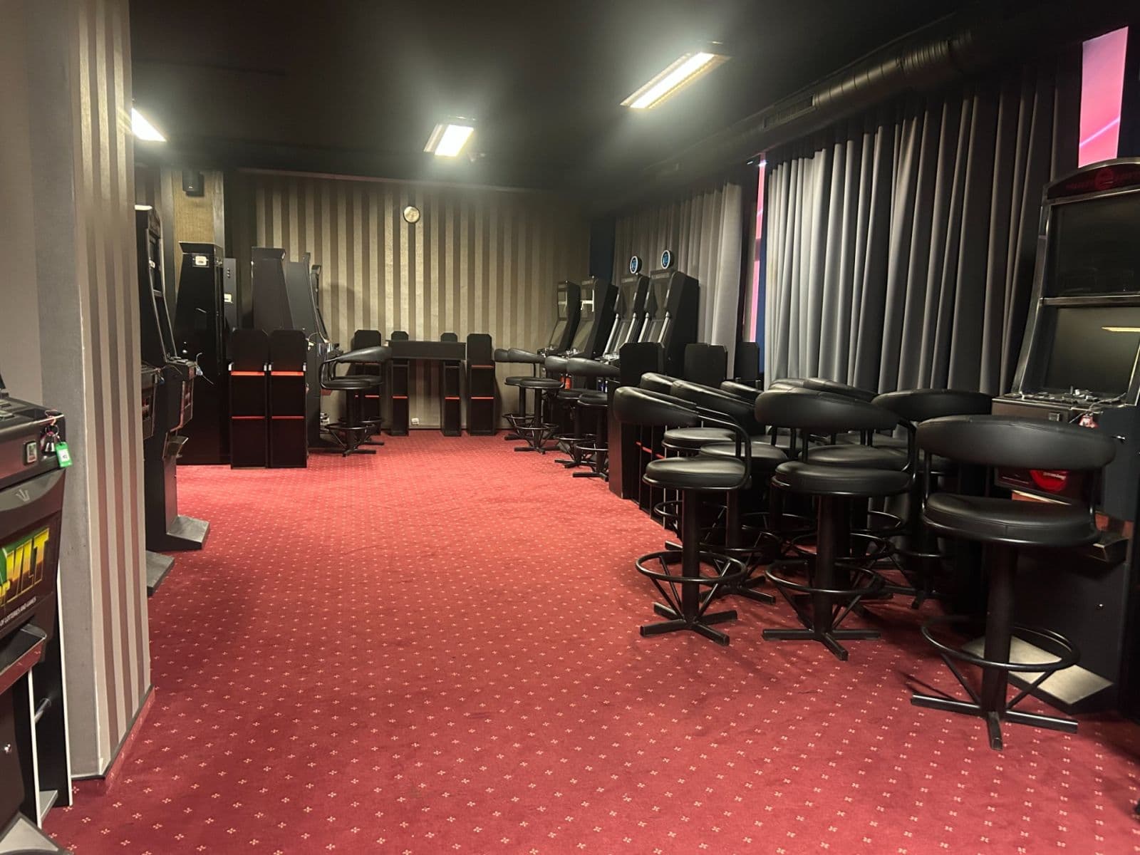 Pronájem nebytového prostoru 261 m², Plynárenská, Teplice, Ústecký kraj Pronájem nebytového prostoru 261 m², Plynárenská, Teplice, Ústecký kraj
