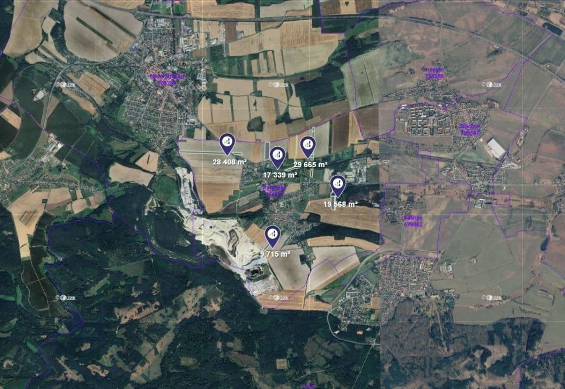Prodej pozemku 104.695 m², Rynholec, Středočeský kraj Prodej pozemku 104.695 m², Rynholec, Středočeský kraj