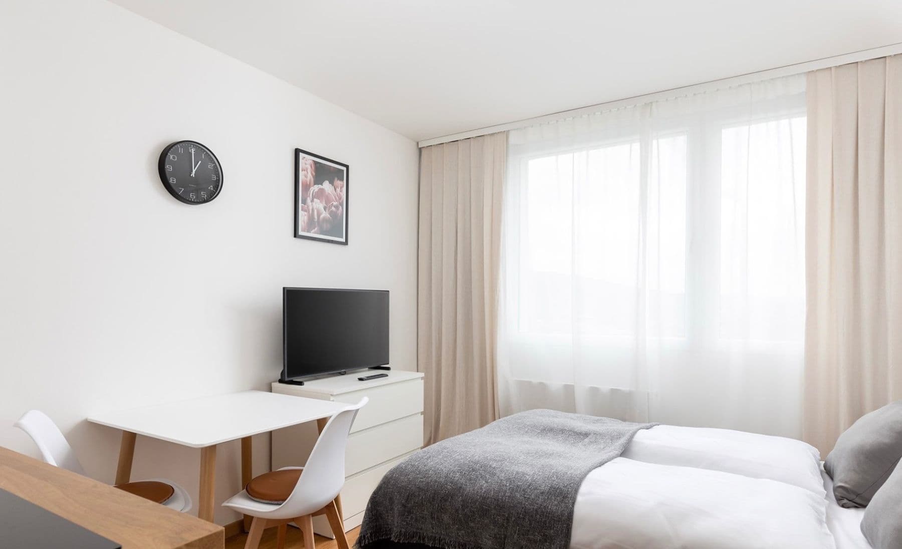 Pronájem bytu 1+kk 32 m², Nerudova, Trmice, Ústecký kraj Pronájem bytu 1+kk 32 m², Nerudova, Trmice, Ústecký kraj