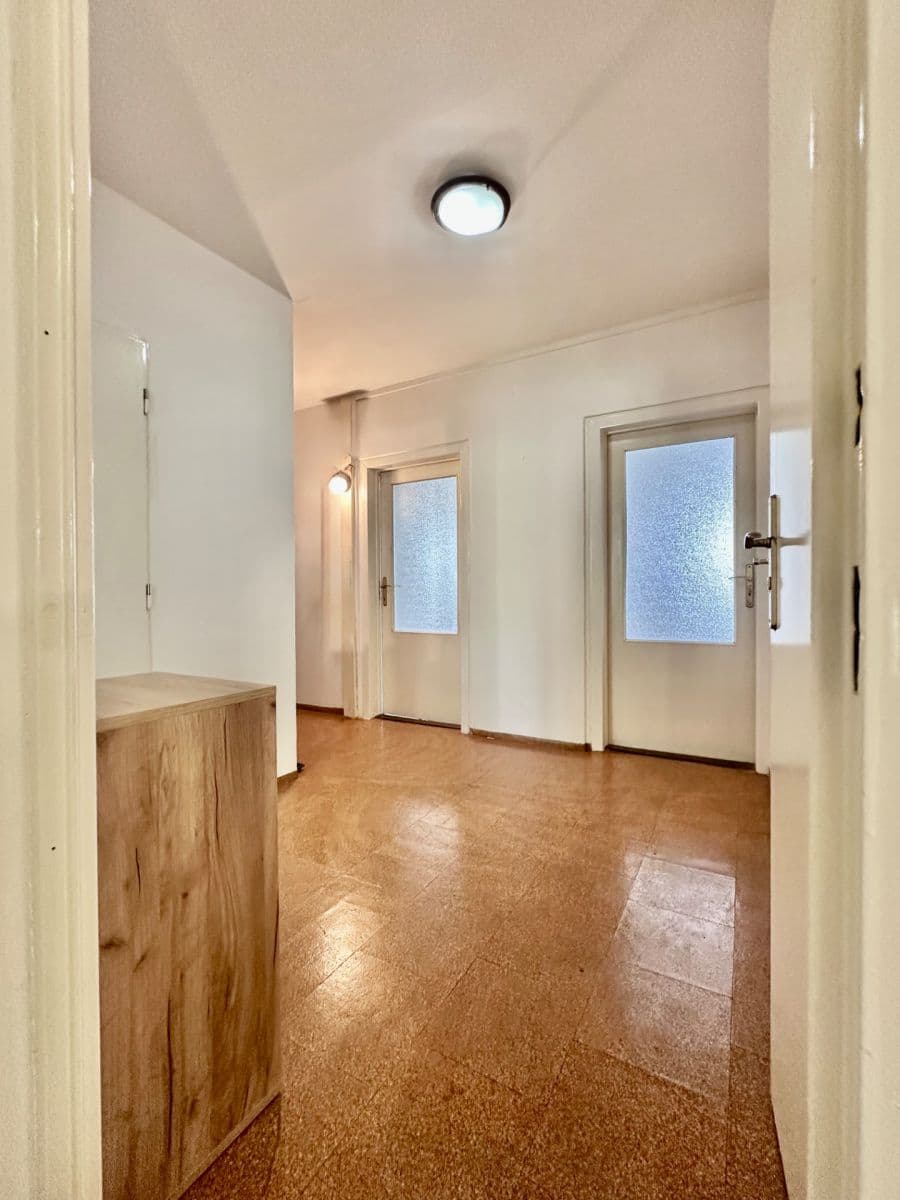 Prodej bytu 3+1 75 m², Brdičkova, Praha, Praha Prodej bytu 3+1 75 m², Brdičkova, Praha, Praha