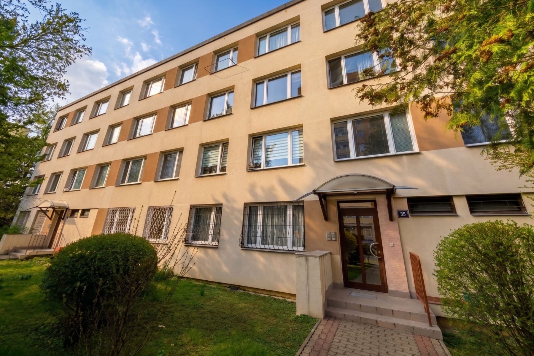 Prodej bytu 4+kk 70 m², Pod Strání, Praha, Praha Prodej bytu 4+kk 70 m², Pod Strání, Praha, Praha
