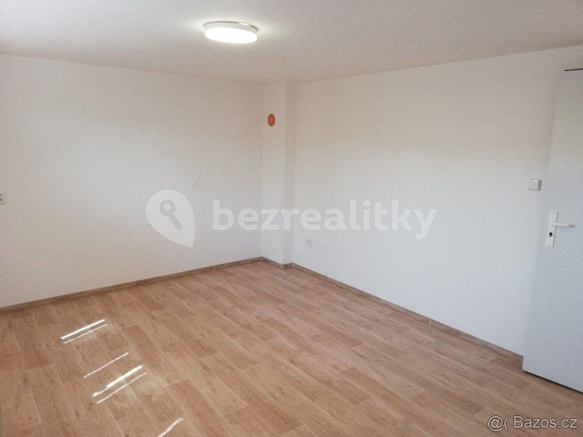 Pronájem bytu 1+1 40 m², Stráň, Luhačovice, Zlínský kraj Pronájem bytu 1+1 40 m², Stráň, Luhačovice, Zlínský kraj