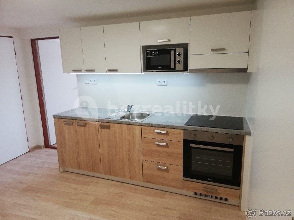 Pronájem bytu 1+1 40 m², Stráň, Luhačovice, Zlínský kraj Pronájem bytu 1+1 40 m², Stráň, Luhačovice, Zlínský kraj