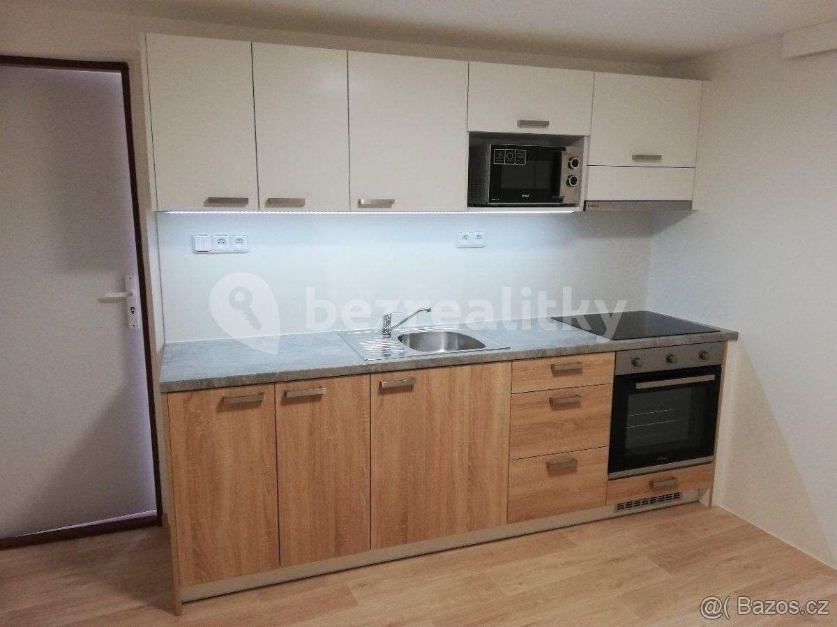 Pronájem bytu 1+1 40 m², Stráň, Luhačovice, Zlínský kraj Pronájem bytu 1+1 40 m², Stráň, Luhačovice, Zlínský kraj