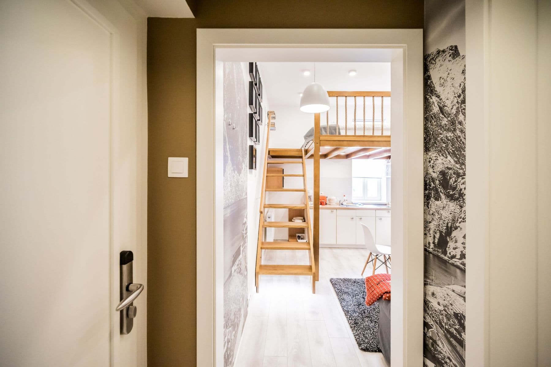 Pronájem bytu 1+kk 17 m², Jaltská, Karlovy Vary, Karlovarský kraj Pronájem bytu 1+kk 17 m², Jaltská, Karlovy Vary, Karlovarský kraj
