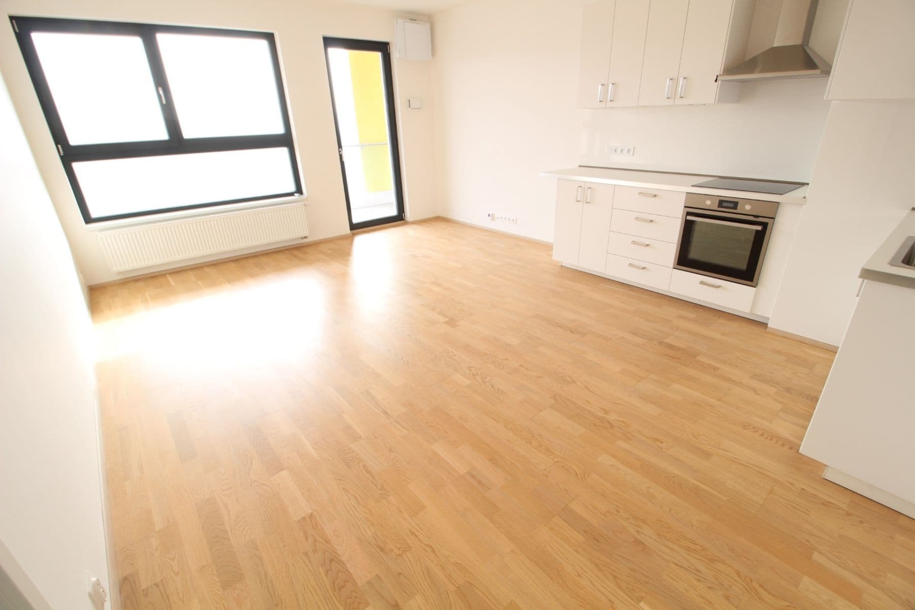 Pronájem bytu 3+kk 98 m², Zlochova, Praha, Praha Pronájem bytu 3+kk 98 m², Zlochova, Praha, Praha