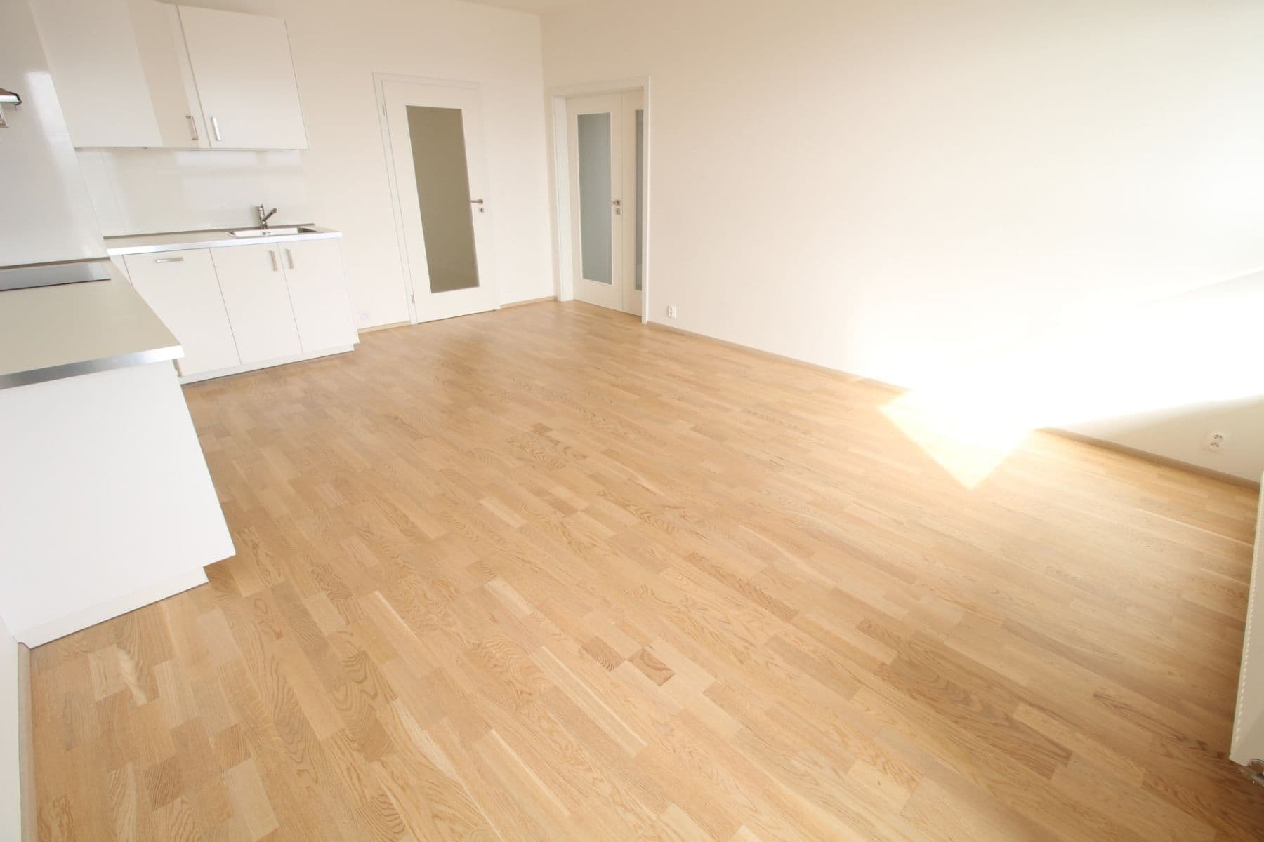 Pronájem bytu 3+kk 98 m², Zlochova, Praha, Praha Pronájem bytu 3+kk 98 m², Zlochova, Praha, Praha