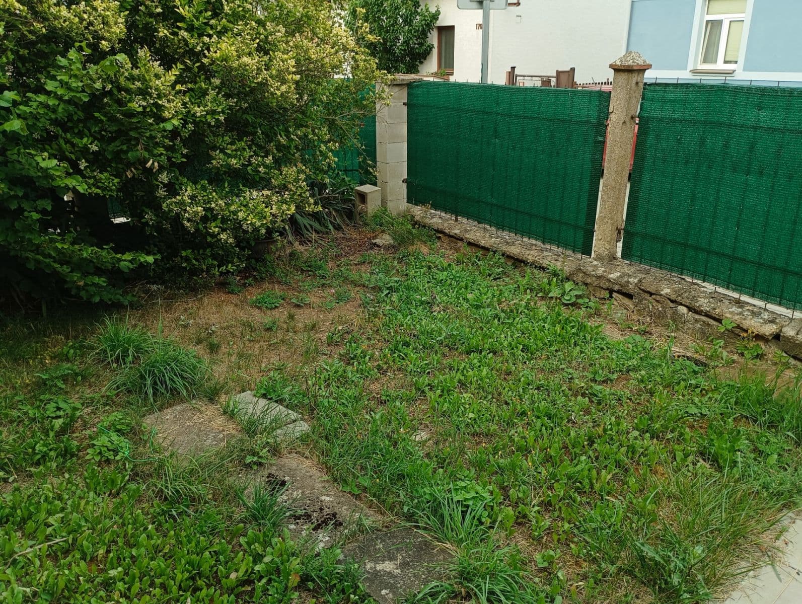 Pronájem bytu 1+kk 20 m², Damilská, Tetín, Středočeský kraj Pronájem bytu 1+kk 20 m², Damilská, Tetín, Středočeský kraj