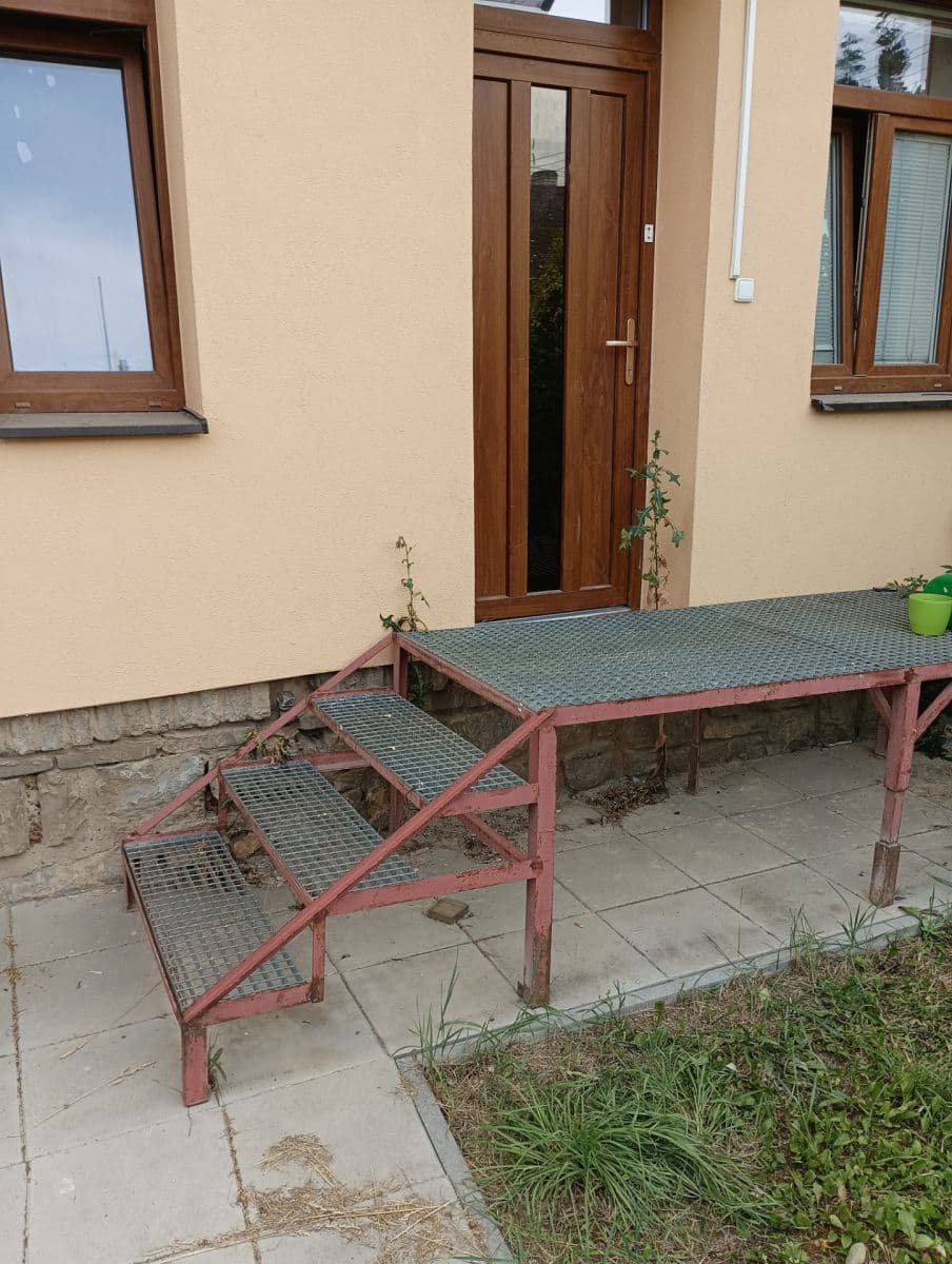 Pronájem bytu 1+kk 20 m², Damilská, Tetín, Středočeský kraj Pronájem bytu 1+kk 20 m², Damilská, Tetín, Středočeský kraj