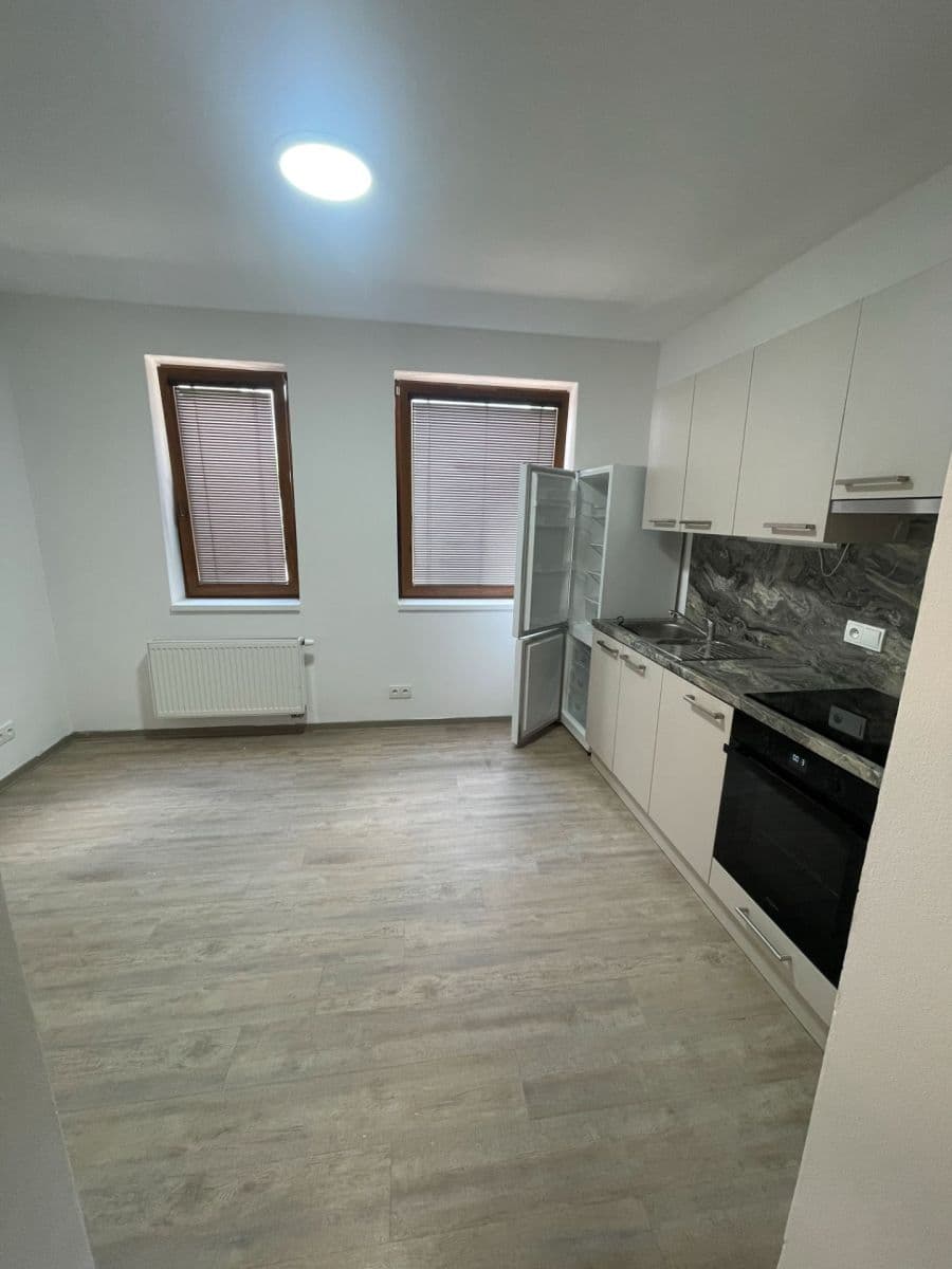 Pronájem bytu 1+kk 30 m², Dačického, Brno, Jihomoravský kraj Pronájem bytu 1+kk 30 m², Dačického, Brno, Jihomoravský kraj