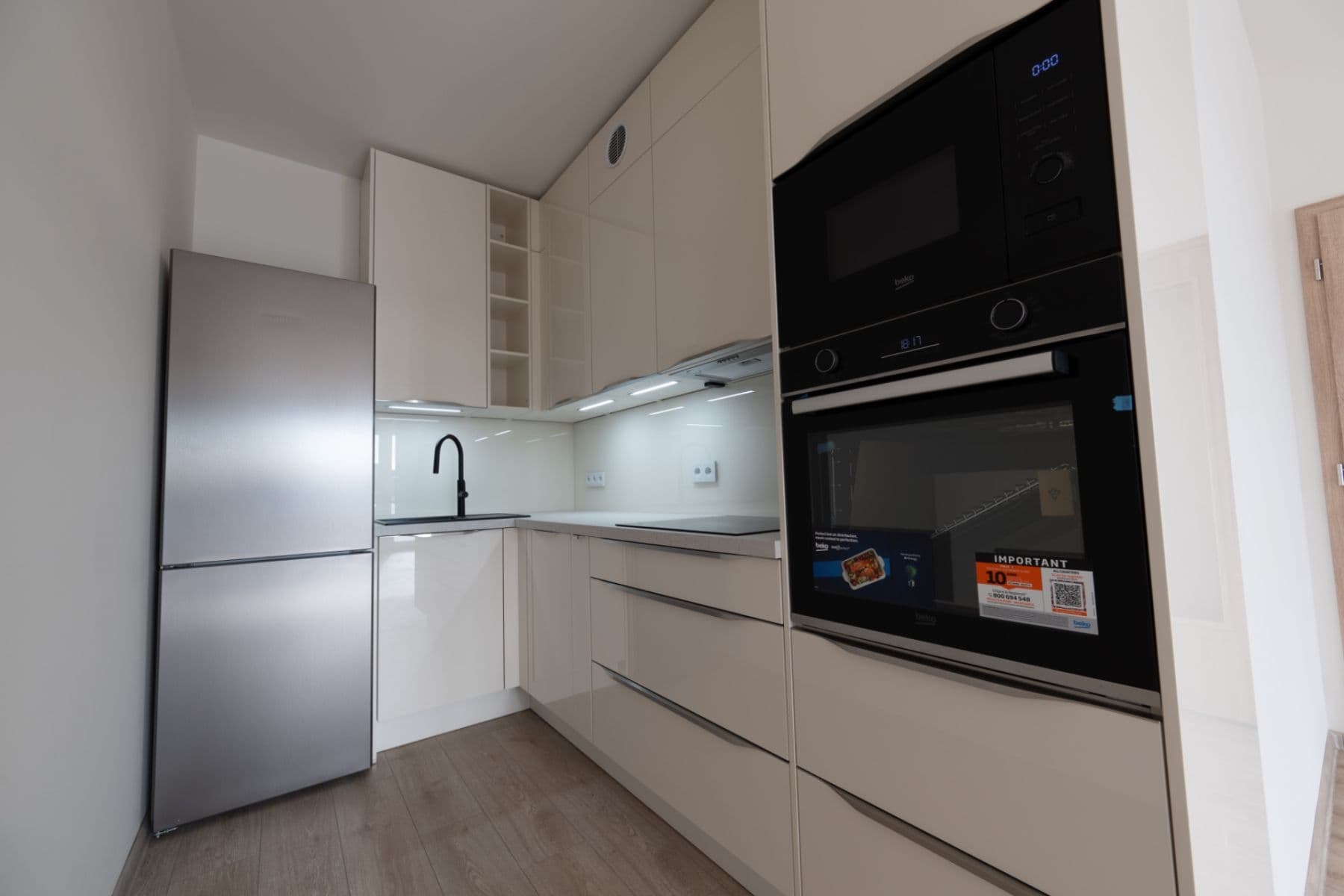 Prodej bytu 2+kk 60 m², Strančická, Praha, Praha Prodej bytu 2+kk 60 m², Strančická, Praha, Praha