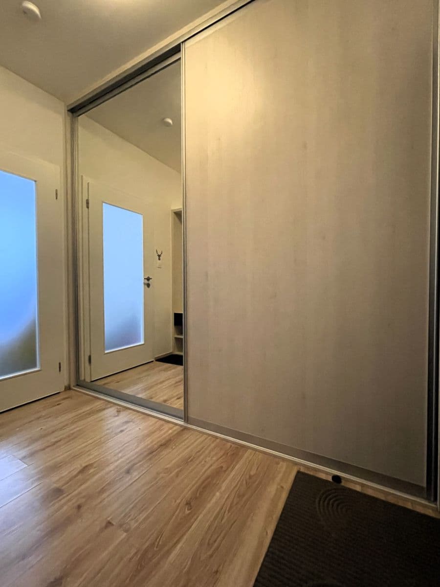 Prodej bytu 3+kk 83 m², V Zahrádkách, Praha, Praha Prodej bytu 3+kk 83 m², V Zahrádkách, Praha, Praha