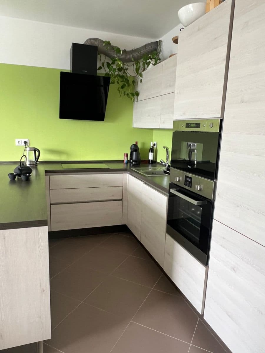 Prodej bytu 2+kk 57 m², Hlučkova, Praha, Praha Prodej bytu 2+kk 57 m², Hlučkova, Praha, Praha