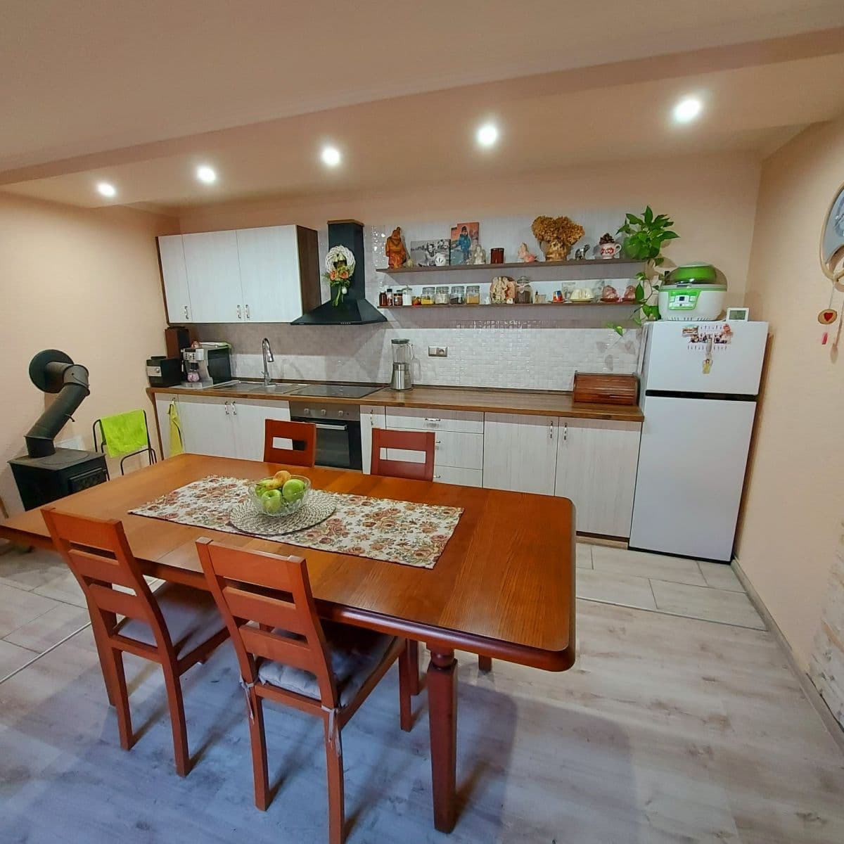 Prodej domu 118 m², pozemek 1.009 m², Číž, Banskobystrický kraj Prodej domu 118 m², pozemek 1.009 m², Číž, Banskobystrický kraj