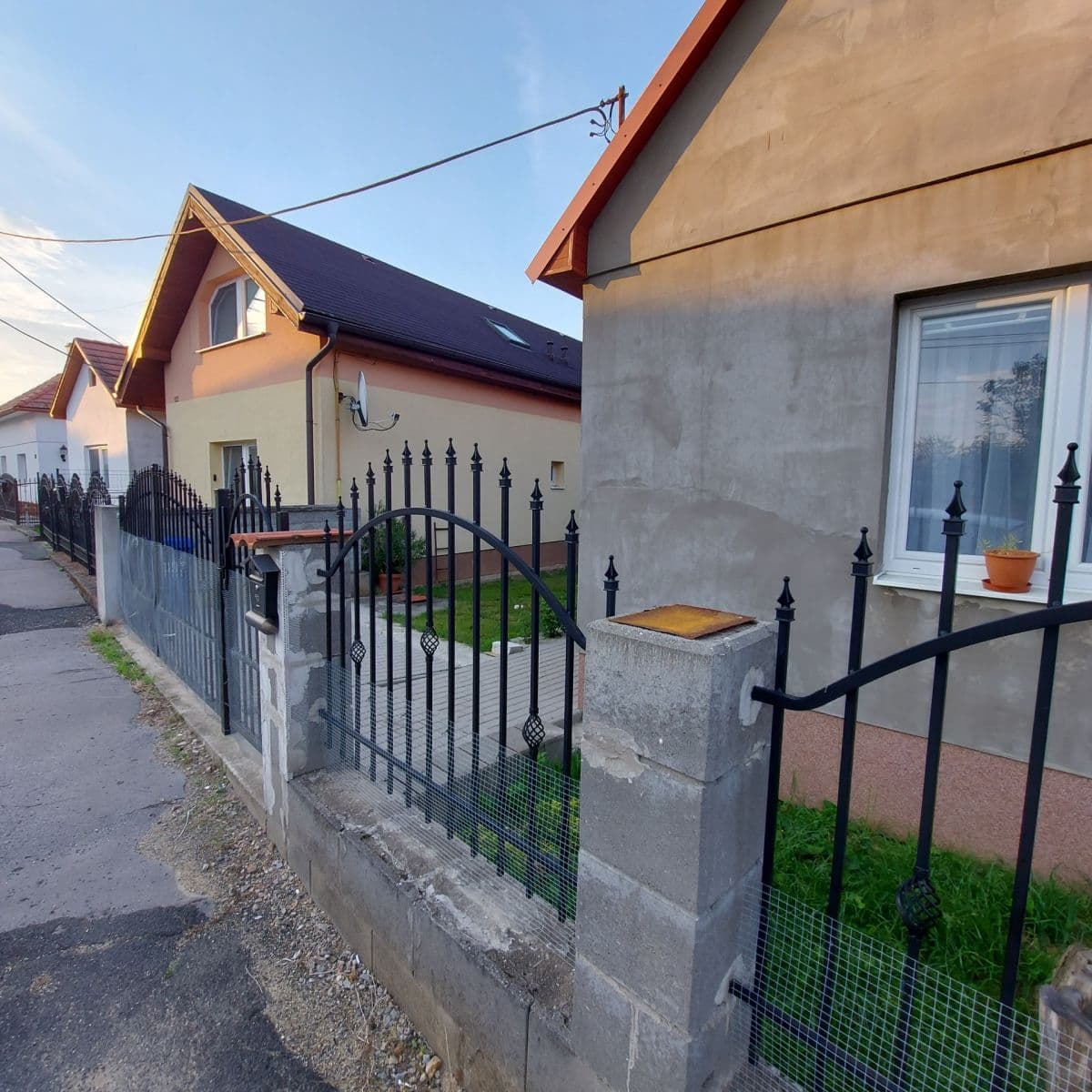 Prodej domu 118 m², pozemek 1.009 m², Číž, Banskobystrický kraj Prodej domu 118 m², pozemek 1.009 m², Číž, Banskobystrický kraj