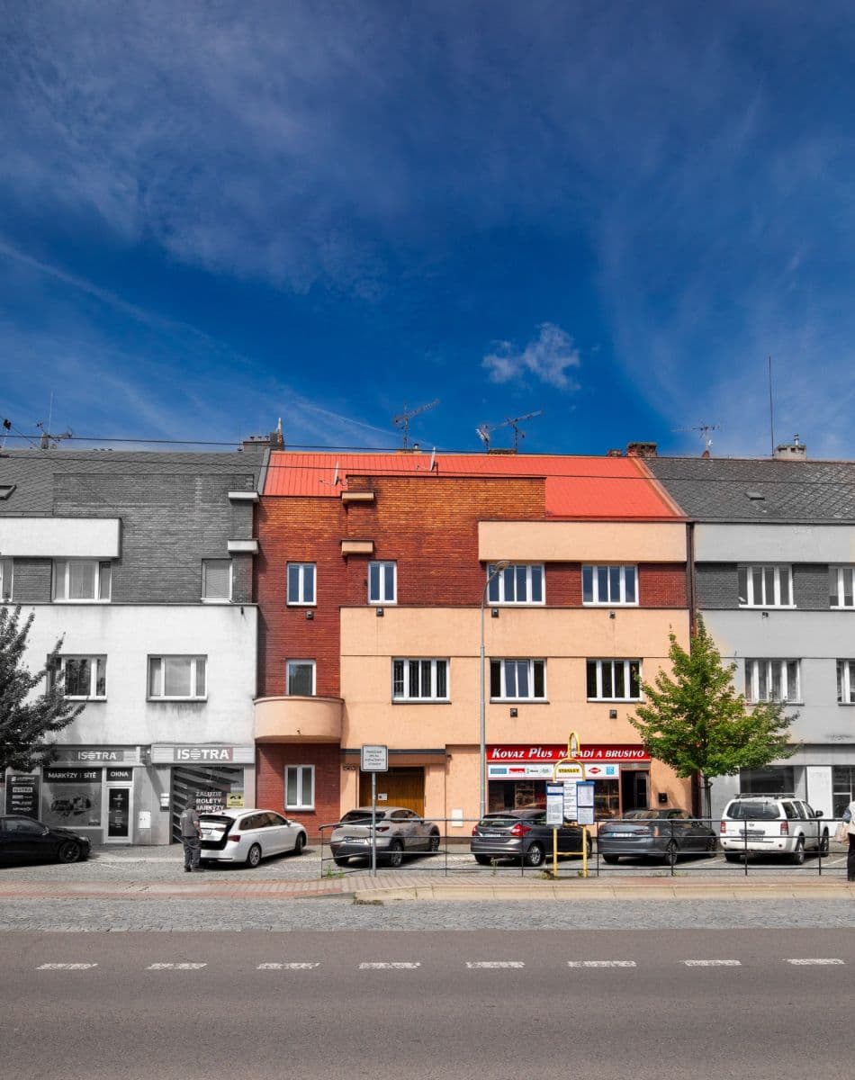 Prodej bytu 2+kk 54 m², Zborovské náměstí, Pardubice, Pardubický kraj Prodej bytu 2+kk 54 m², Zborovské náměstí, Pardubice, Pardubický kraj