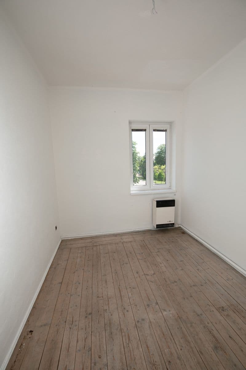 Prodej bytu 2+kk 54 m², Zborovské náměstí, Pardubice, Pardubický kraj Prodej bytu 2+kk 54 m², Zborovské náměstí, Pardubice, Pardubický kraj