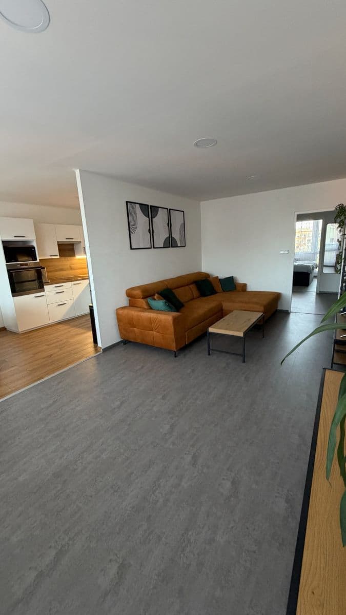 Prodej bytu 3+kk 68 m², Rimavské Soboty, Kolín, Středočeský kraj Prodej bytu 3+kk 68 m², Rimavské Soboty, Kolín, Středočeský kraj