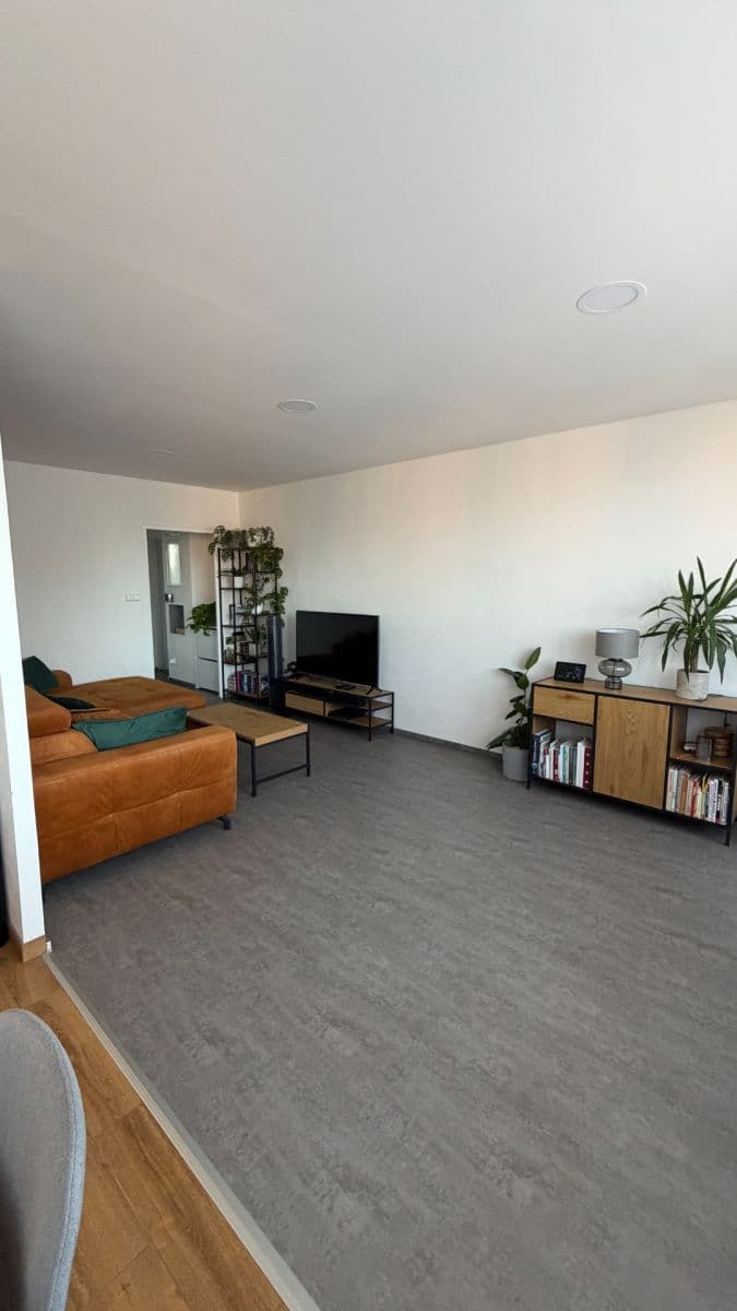 Prodej bytu 3+kk 68 m², Rimavské Soboty, Kolín, Středočeský kraj Prodej bytu 3+kk 68 m², Rimavské Soboty, Kolín, Středočeský kraj