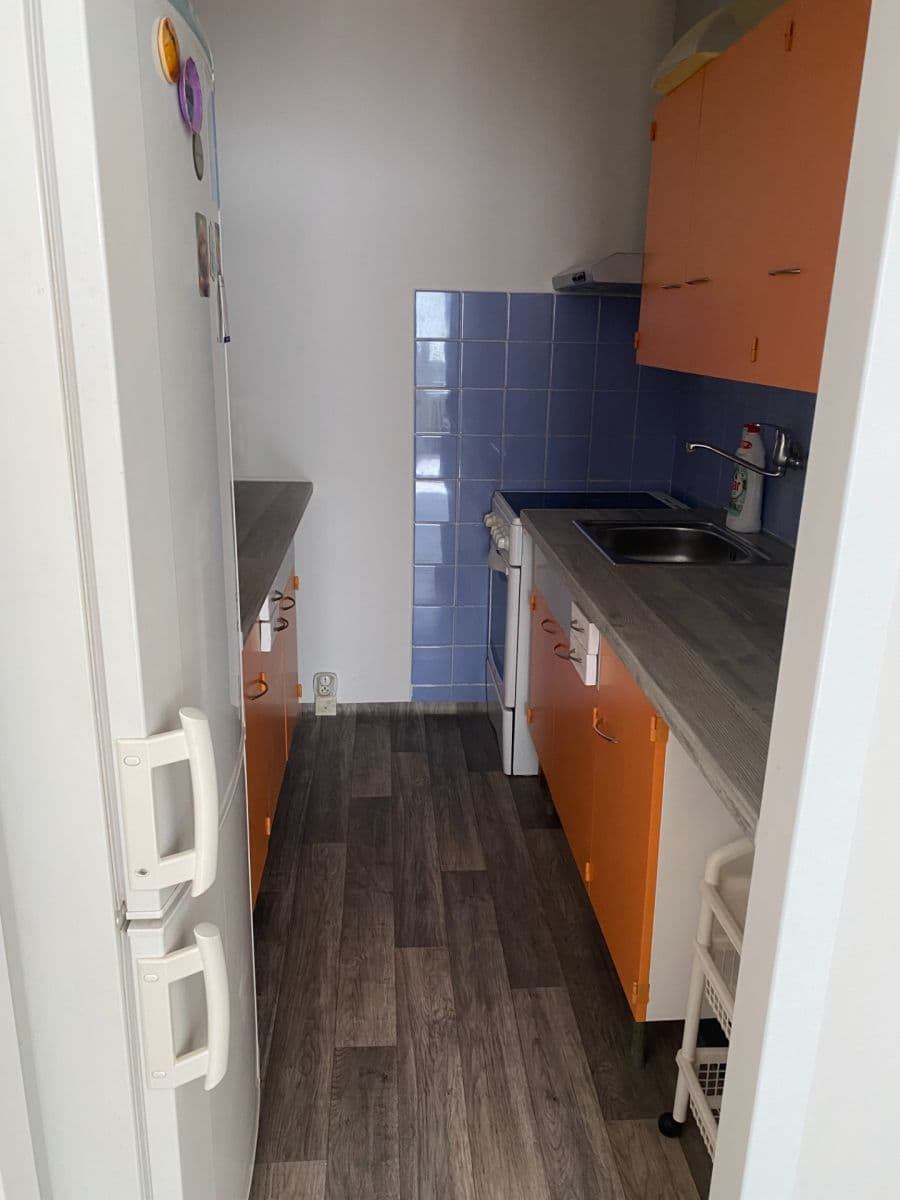 Pronájem bytu 2+kk 43 m², Famfulíkova, Praha, Praha Pronájem bytu 2+kk 43 m², Famfulíkova, Praha, Praha