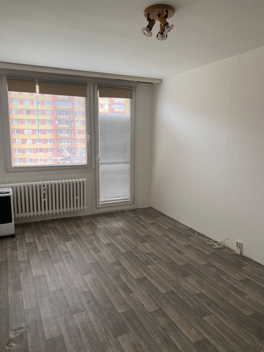 Pronájem bytu 2+kk 43 m², Famfulíkova, Praha, Praha Pronájem bytu 2+kk 43 m², Famfulíkova, Praha, Praha