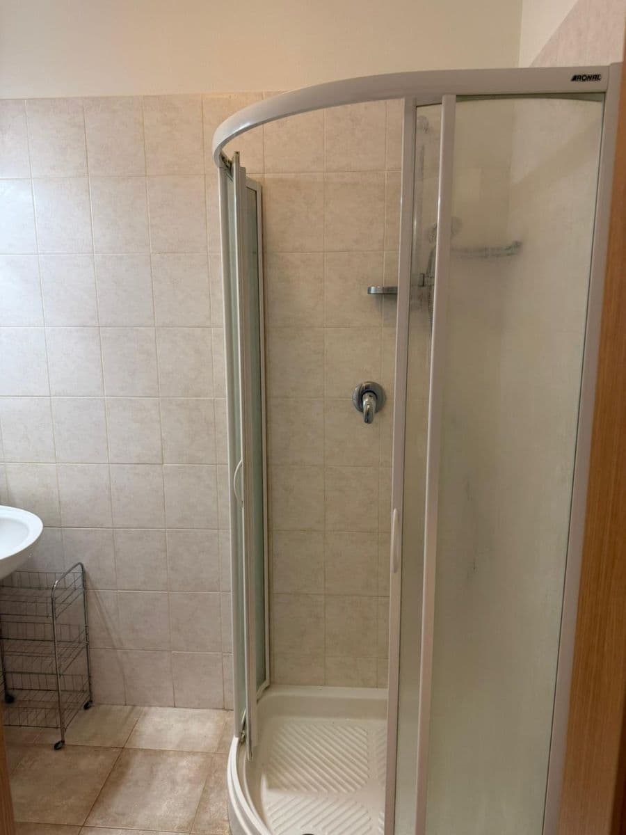 Pronájem bytu 2+kk 50 m², Moravanů, Praha, Praha Pronájem bytu 2+kk 50 m², Moravanů, Praha, Praha