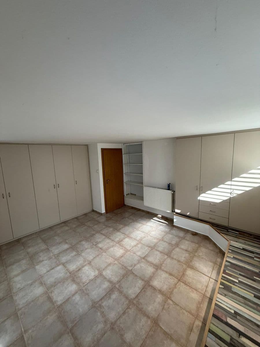 Pronájem bytu 2+kk 50 m², Moravanů, Praha, Praha Pronájem bytu 2+kk 50 m², Moravanů, Praha, Praha