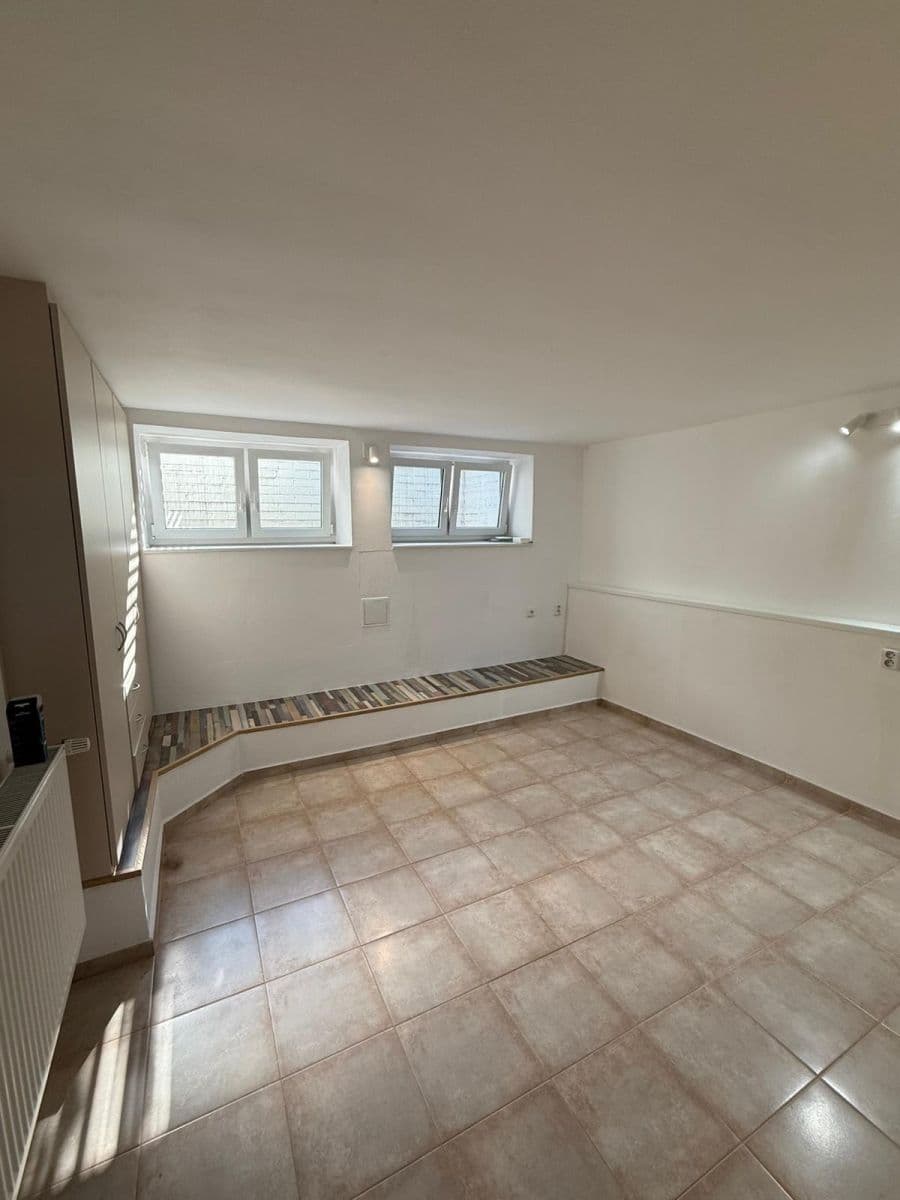 Pronájem bytu 2+kk 50 m², Moravanů, Praha, Praha Pronájem bytu 2+kk 50 m², Moravanů, Praha, Praha