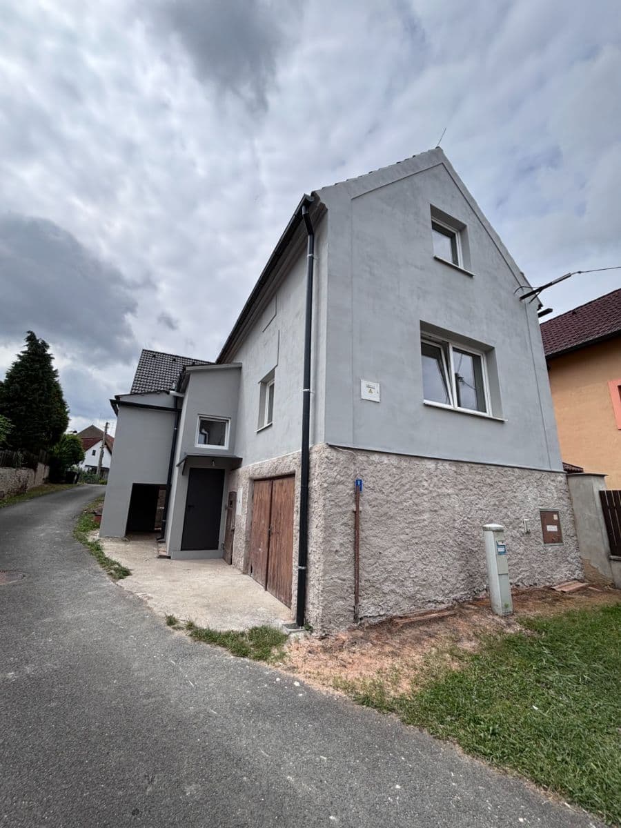 Prodej domu 130 m², pozemek 117 m², Senec, Středočeský kraj Prodej domu 130 m², pozemek 117 m², Senec, Středočeský kraj