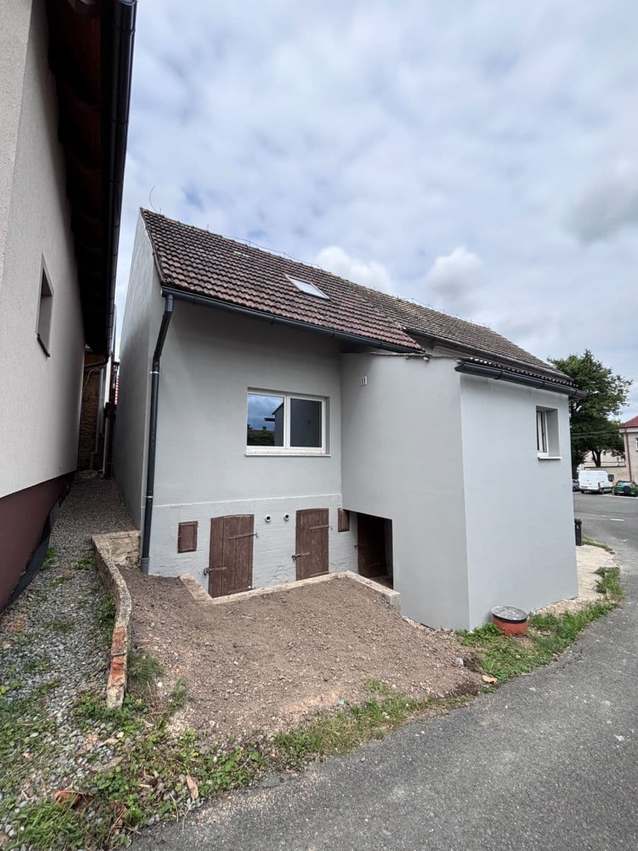 Prodej domu 130 m², pozemek 117 m², Senec, Středočeský kraj Prodej domu 130 m², pozemek 117 m², Senec, Středočeský kraj