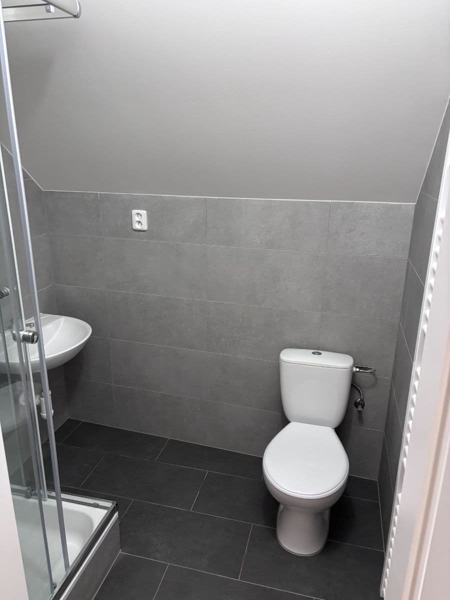 Prodej domu 130 m², pozemek 117 m², Senec, Středočeský kraj Prodej domu 130 m², pozemek 117 m², Senec, Středočeský kraj