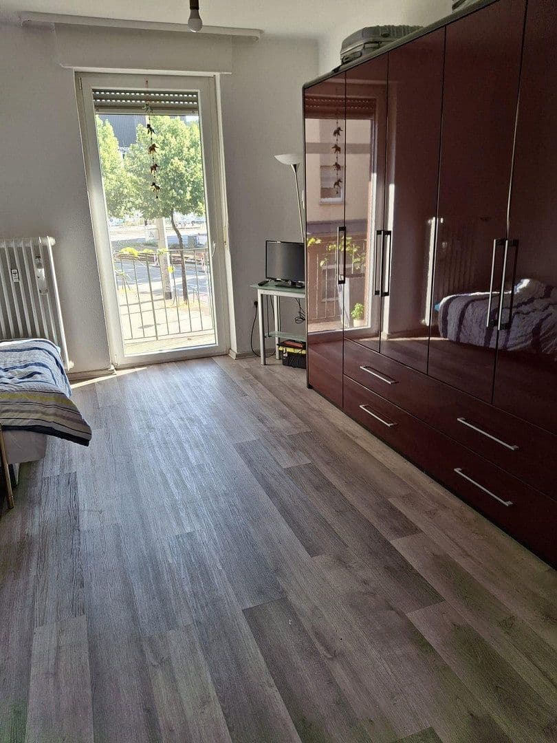 Pronájem bytu 1+1 17 m², R7, Mannheim, Bádensko-Württembersko Pronájem bytu 1+1 17 m², R7, Mannheim, Bádensko-Württembersko