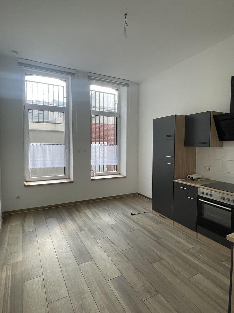 Pronájem bytu 3+1 90 m², Cáchy, Severní Porýní-Vestfálsko Pronájem bytu 3+1 90 m², Cáchy, Severní Porýní-Vestfálsko