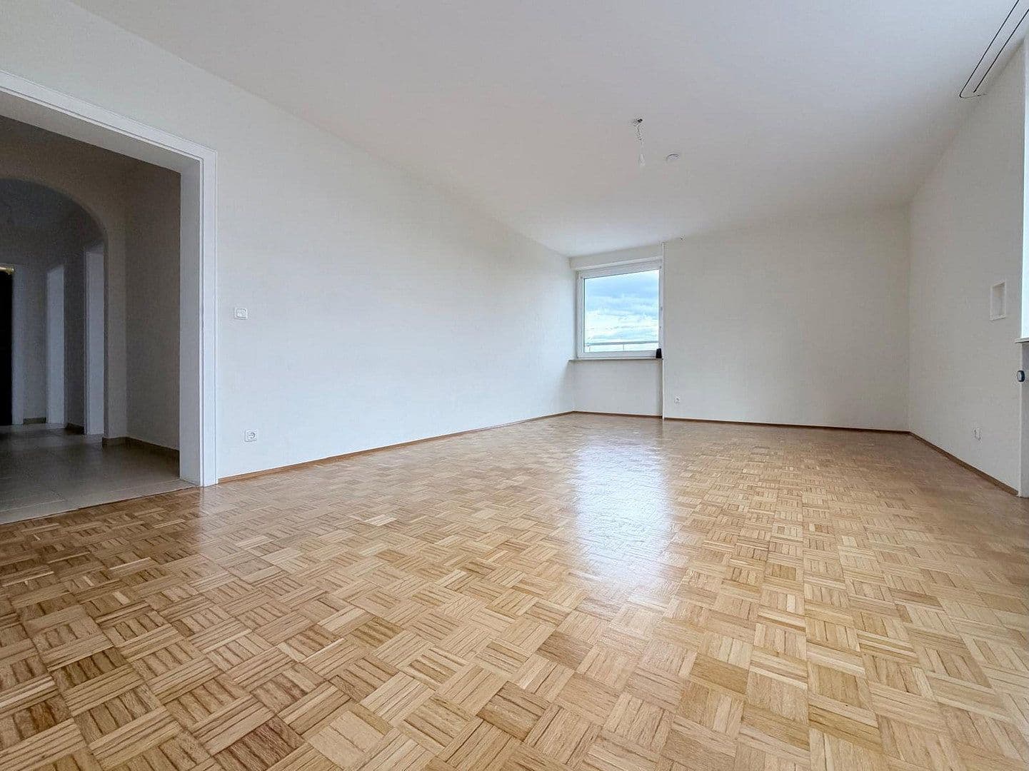 Pronájem bytu 3+1 86 m², Dompfaffstraße 136, Erlangen, Bavorsko Pronájem bytu 3+1 86 m², Dompfaffstraße 136, Erlangen, Bavorsko