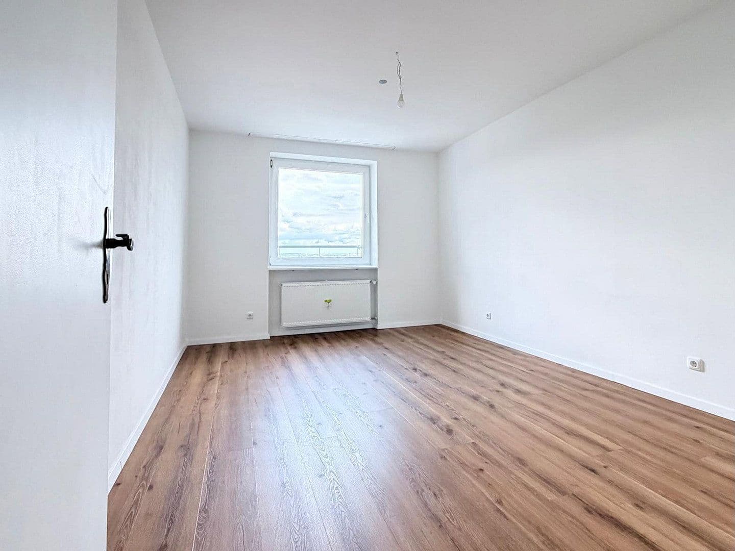 Pronájem bytu 3+1 86 m², Dompfaffstraße 136, Erlangen, Bavorsko Pronájem bytu 3+1 86 m², Dompfaffstraße 136, Erlangen, Bavorsko