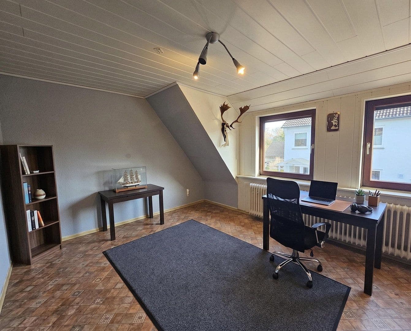 Prodej domu 121 m², pozemek 819 m², Achim, Dolní Sasko Prodej domu 121 m², pozemek 819 m², Achim, Dolní Sasko