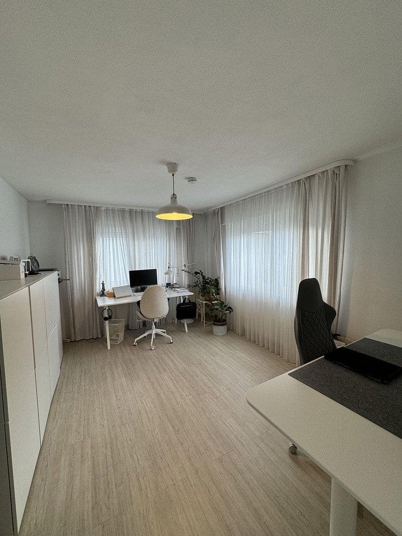 Prodej bytu 3+kk 90 m², Mörikestrasse 16, Ehningen, Bádensko-Württembersko Prodej bytu 3+kk 90 m², Mörikestrasse 16, Ehningen, Bádensko-Württembersko