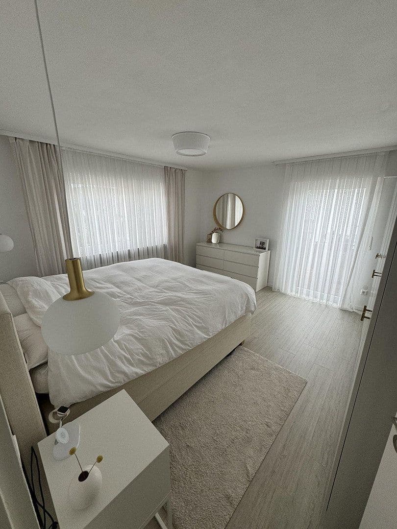 Prodej bytu 3+kk 90 m², Mörikestrasse 16, Ehningen, Bádensko-Württembersko Prodej bytu 3+kk 90 m², Mörikestrasse 16, Ehningen, Bádensko-Württembersko