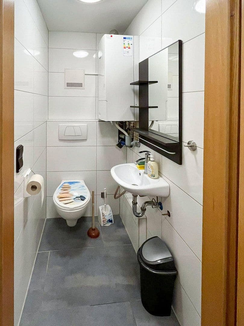 Pronájem bytu 3+1 33 m², Urbanstraße 18, Plochingen, Bádensko-Württembersko Pronájem bytu 3+1 33 m², Urbanstraße 18, Plochingen, Bádensko-Württembersko
