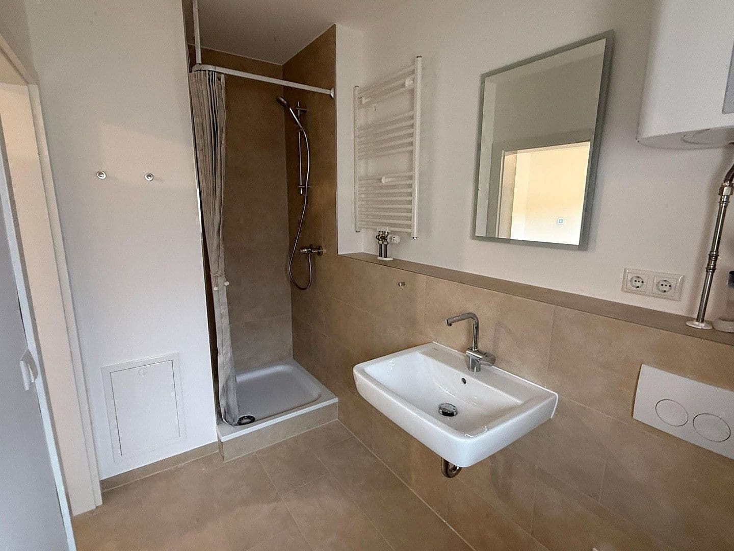 Pronájem bytu 1+1 21 m², Friedrichstraße 32, Erlangen, Bavorsko Pronájem bytu 1+1 21 m², Friedrichstraße 32, Erlangen, Bavorsko